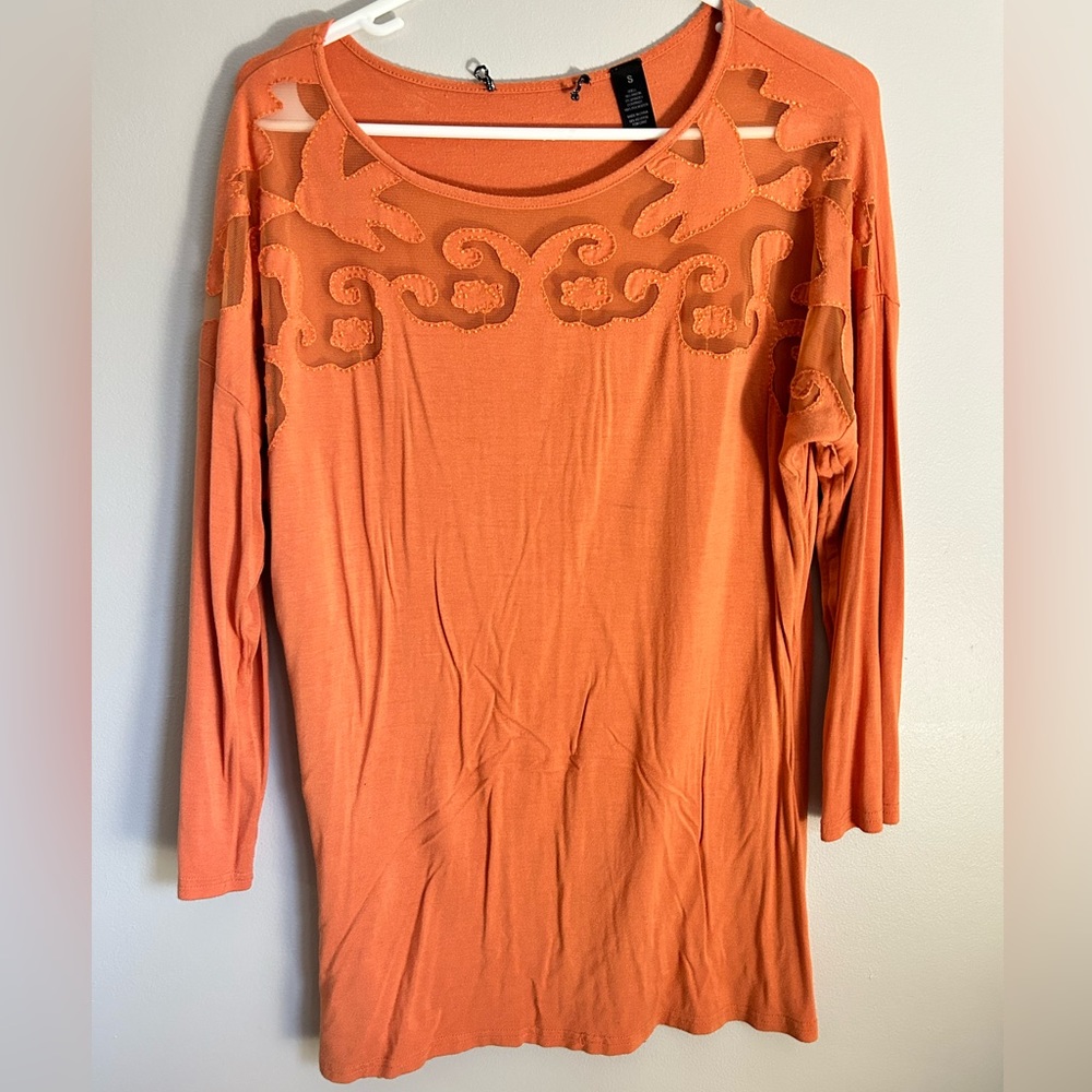 Woman’s Shirt 🍊